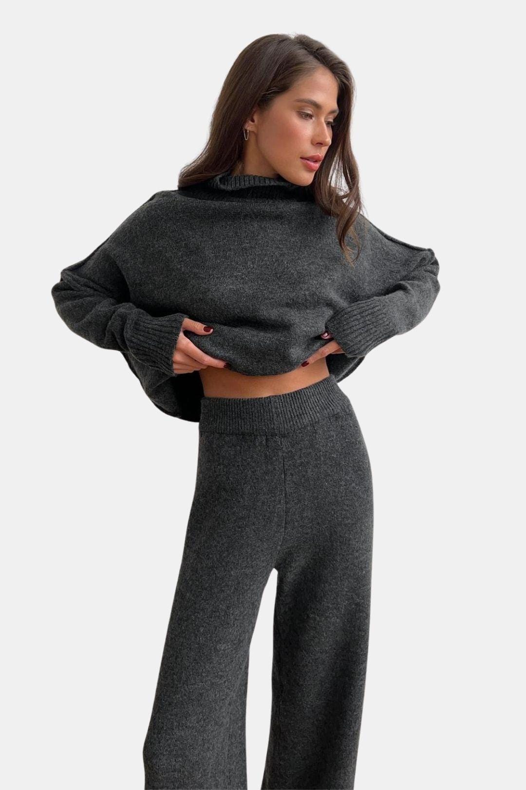Alviera – Turtleneck Knitted Set